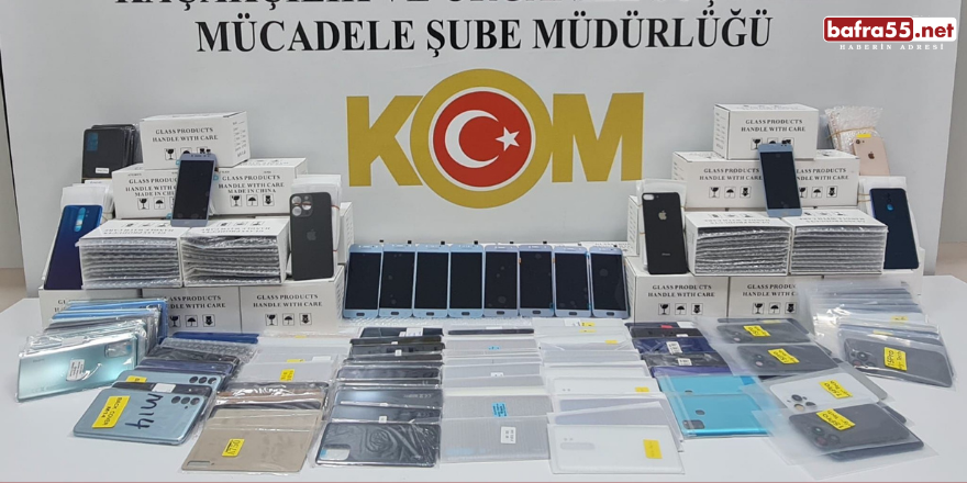 Samsun'da 572 kaçak telefon parçası ele geçirildi