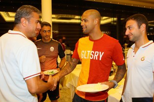 MELO: "GALATASARAY'DAN AYRILMAYI DÜŞÜNMEDİM"