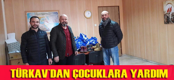 TÜRKAV`dan çocuklara yardım