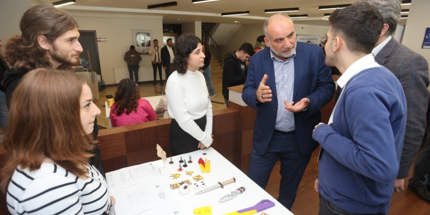 Canik Belediyesi'nden Üniversiteyi Kazanan Öğrencilere Burs Desteği