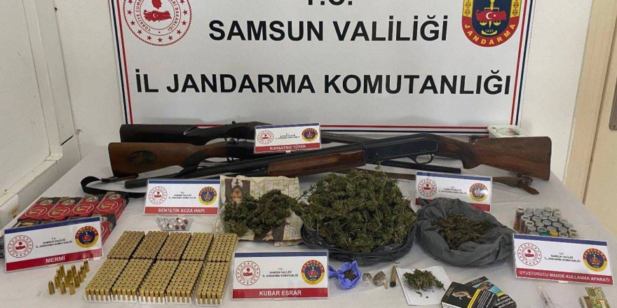 Samsun'da jandarma uyuşturucu ve silah ele geçirdi