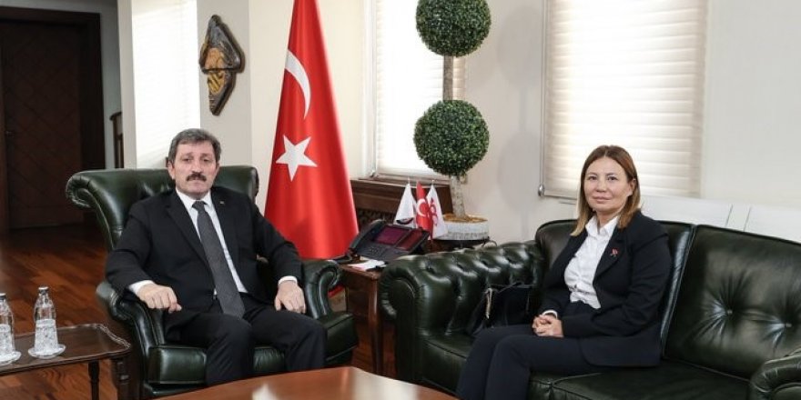 Rektör Fatma Aydın'dan protokol turu