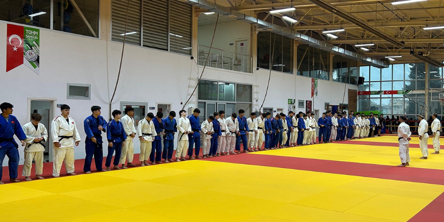 Judo Ümit Milli Takım kampı Samsun'da devam ediyor