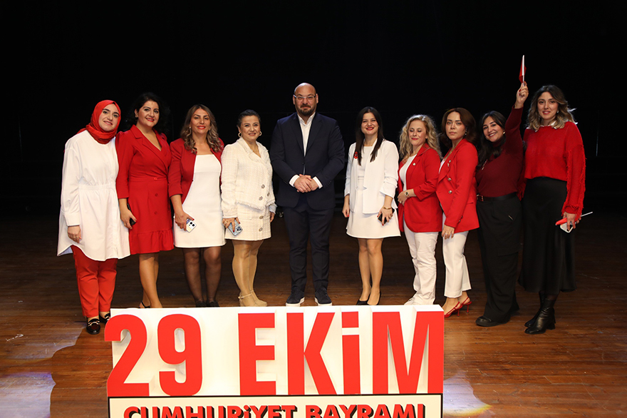 ata-cocuktan-cumhuriyetin-101-yilinda-bayram-coskusu-004.jpg