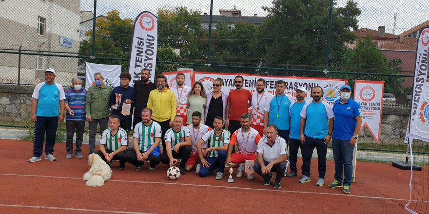 ayak-tenisinde-atakum-amazonspor-birinci-oldu-1.jpg