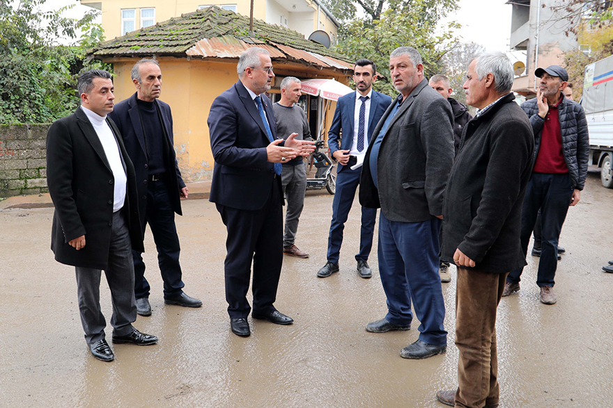 bafra-belediyesinden-cetinkaya-mahallesine-beton-yol-hizmeti-7.jpg