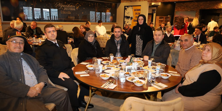 bafra-kaymakamligindan-sehit-aileleri-ve-gazilere-iftar-yemegi-verildi-22.png