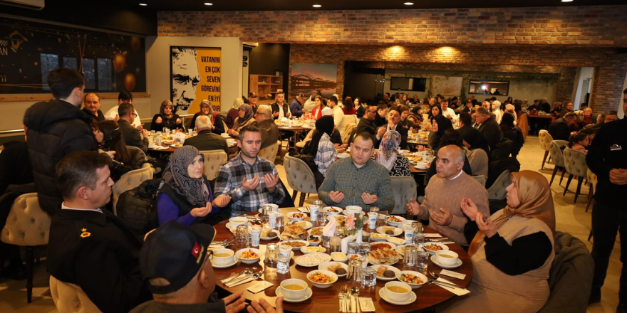 bafra-kaymakamligindan-sehit-aileleri-ve-gazilere-iftar-yemegi-verildi-9.png