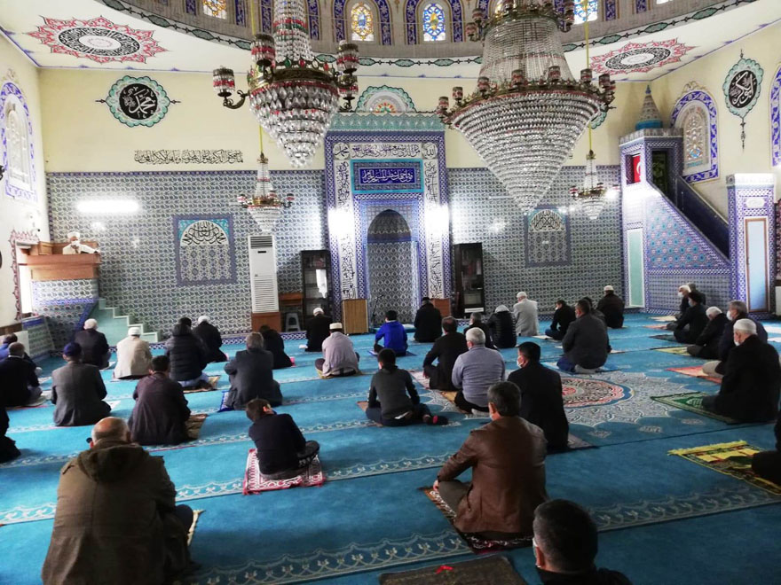 bafrada-buruk-bayram-namazi-4.jpg