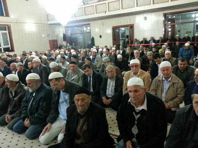 cuma-sabahi-yeni-cami5.jpg