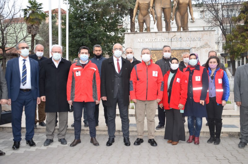 demircan-kizilayin-gorevi-sadece-kan-almak-degil.JPG