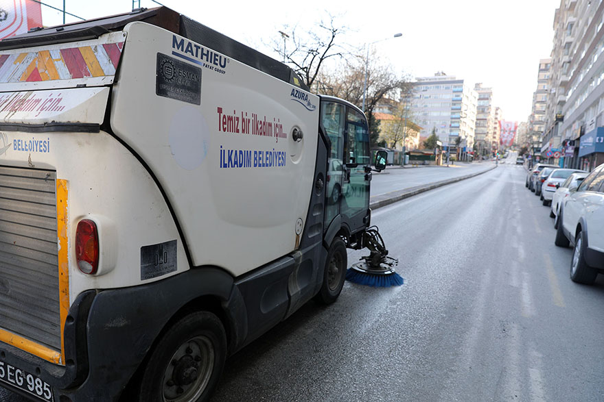 demirtas-mesai-arkadaslarimiz-gorevlerini-ibadet-gibi-gorerek-calisiyor-002.JPG