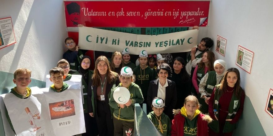 karahuseyinli-ortaokulu-yesilay-haftasi-kapsaminda-ozel-bir-program-gerceklestirdi-6.jpg