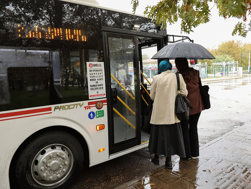 samsunda-yeni-koruklu-otobusler-yollarda-1.jpg