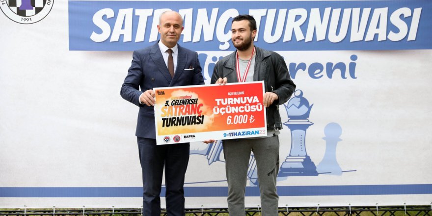 satranc-turnuvasi-uluslararasi-boyuta-ilerliyor-36-001.jpg